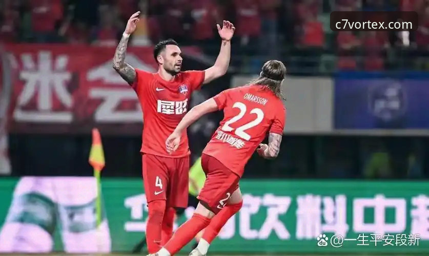 揭秘青岛海牛13年复仇海港背后：一场3-1逆转如何改变中超格局